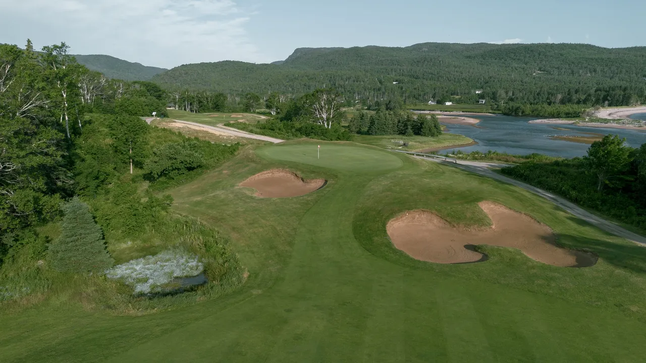 Hole 4 gallery