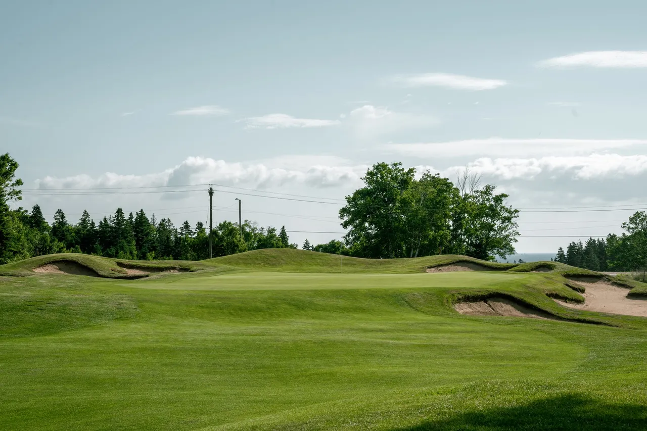 Hole 15 gallery
