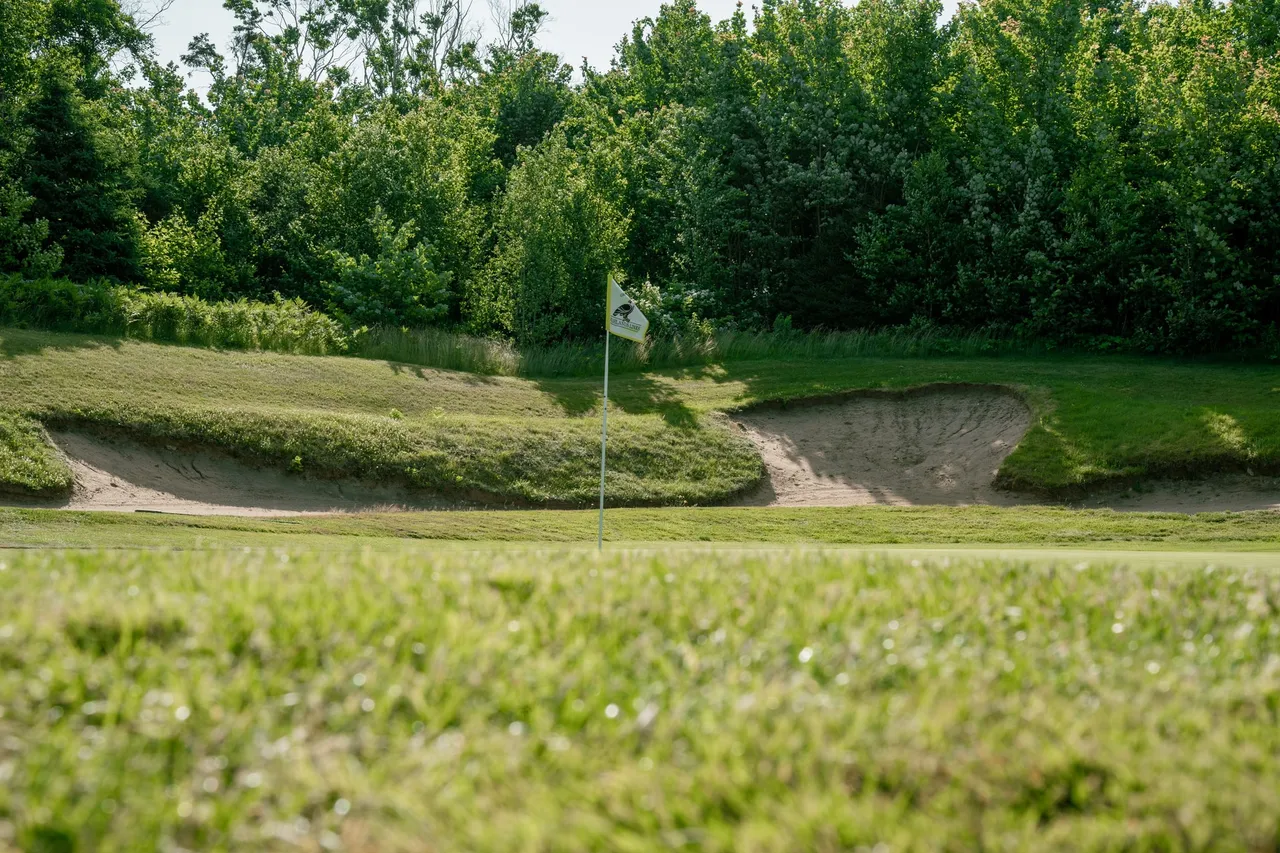Hole 17 gallery